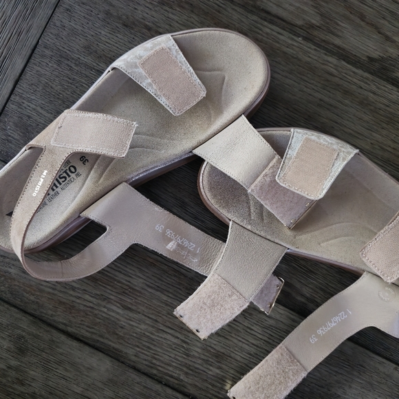 Mephisto Dominica Sandal, 39EU, ~9US, Light Sand - Picture 9 of 13